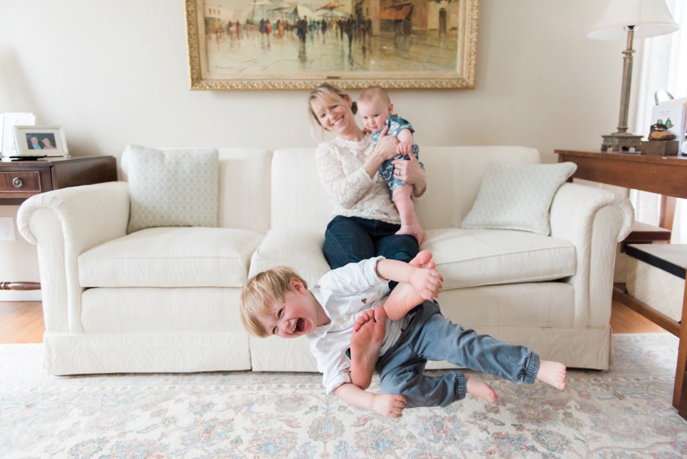 New York lifestyle newborn photographer