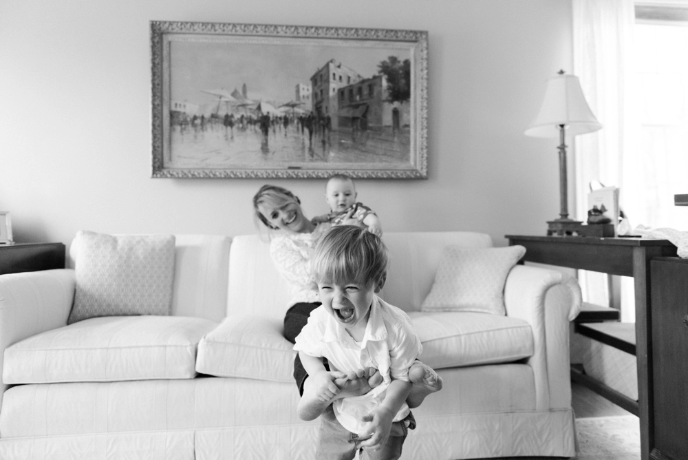 New York lifestyle newborn photographer